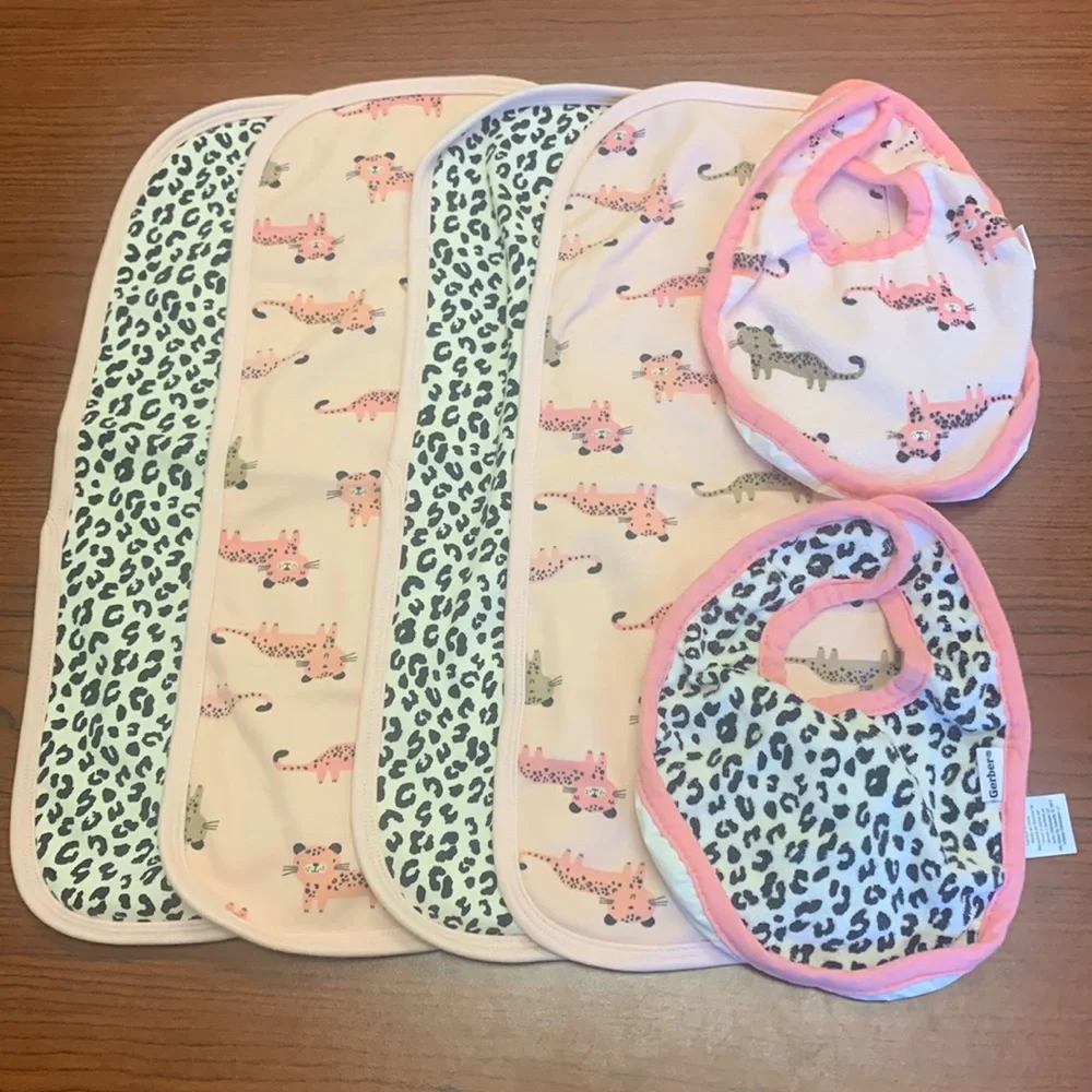 Gerber terry Knit Burp Cloths (4) with matching bibs (3)